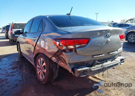 2021 Kia Rio S z USA, uszkodzony, nr VIN 3KPA24AD5ME380943